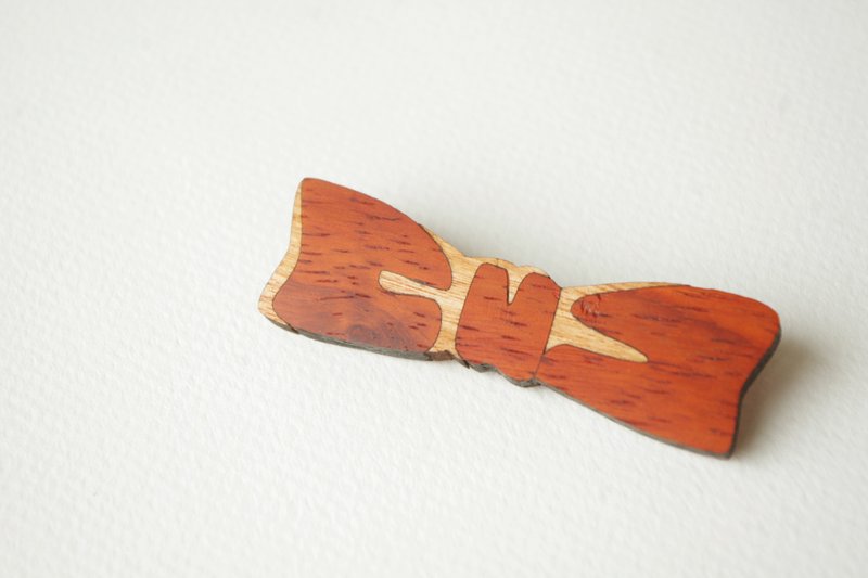 wood tie (Padoauk)