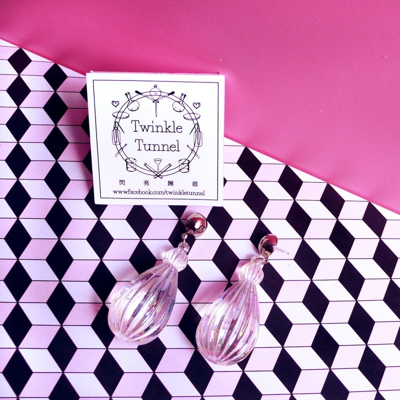 Iridescent crystal bud earrings
