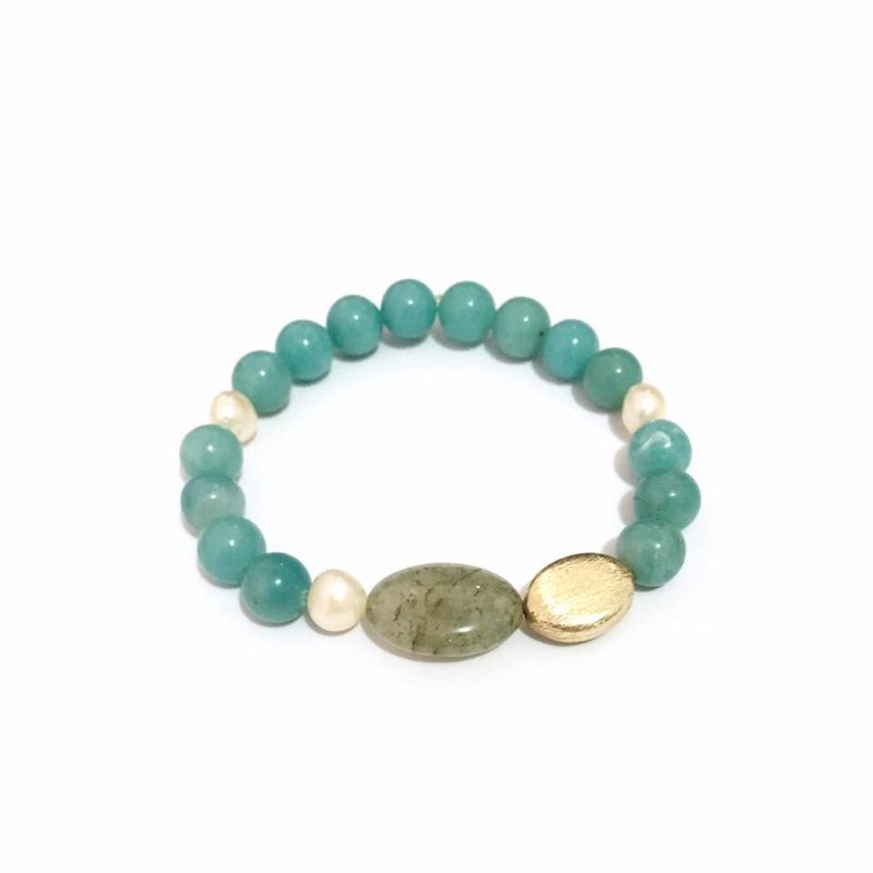Chic and Trendy Amazonite Bracelet