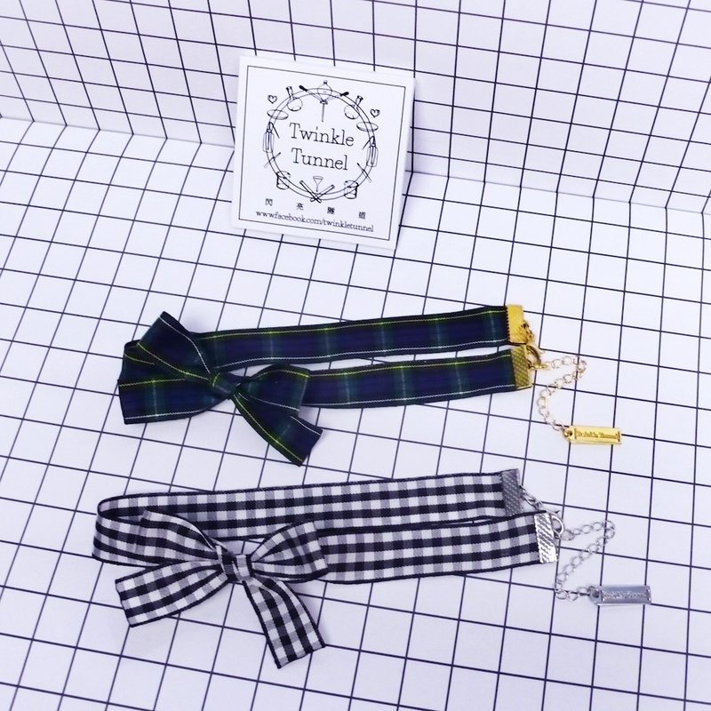 Plaid bow side posted neck necklace
