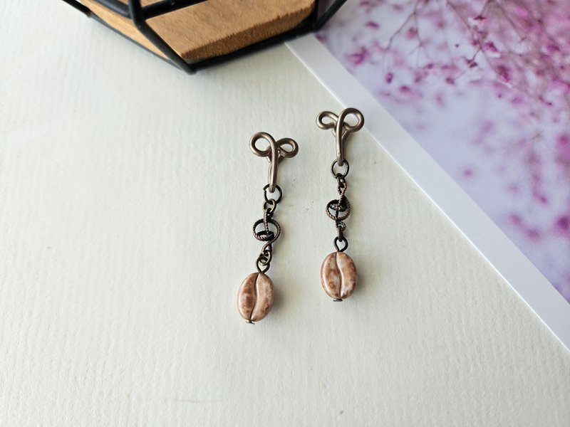 【咖啡旋律】咖啡色~無痛耳夾、可改耳鉤 - 耳環/耳夾/耳骨夾 - 其他材質