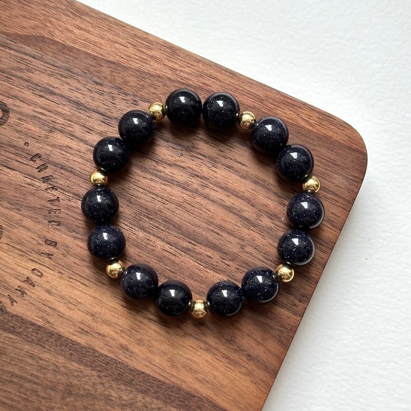 【星夜】藍砂石簡約鍍金手鏈 聚財勇氣信心意志【射手摩羯|12月】 - 手鍊/手環 - 半寶石 藍色