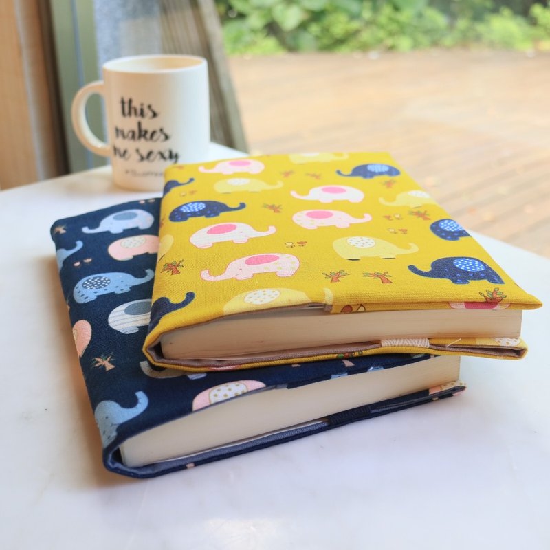 【大象-黃】 書衣 可調式布書衣 手工布書衣  A5 A6 B6 20K 1 - 書衣/書套 - 棉.麻