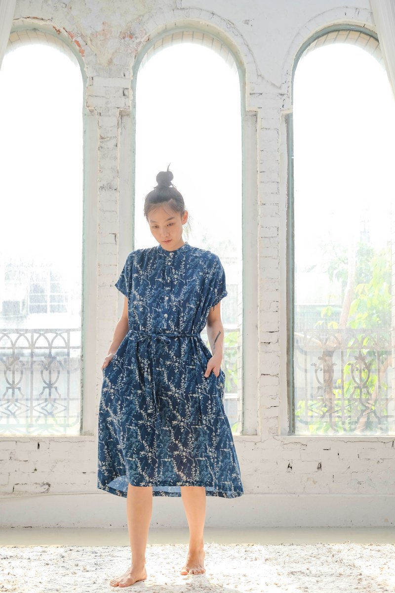 maruワンピース ぺんぺん草 - 洋裝/連身裙 - 棉.麻 藍色