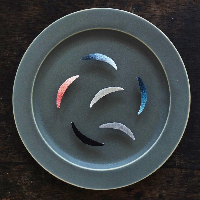 Little liar/self-defense/nail moon-pin