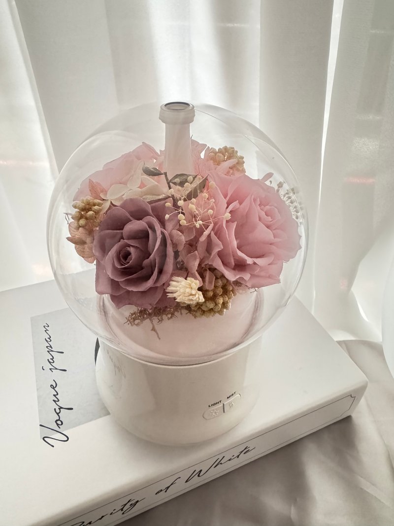 三朵永生花夜燈香氛水氧機 客製化禮物 含包裝禮盒 - 乾燥花/永生花 - 植物.花