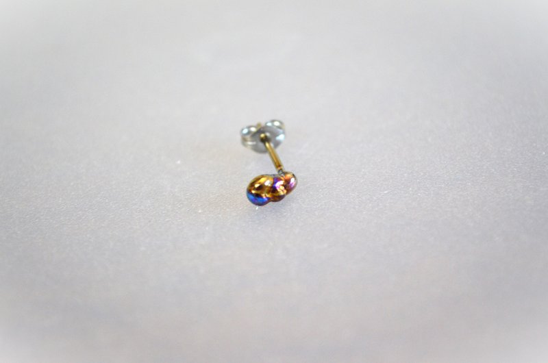 Titanium pierced earrings・チタンピアス=メルトD=18ゲージ - 耳環/耳夾/耳骨夾 - 其他金屬 多色
