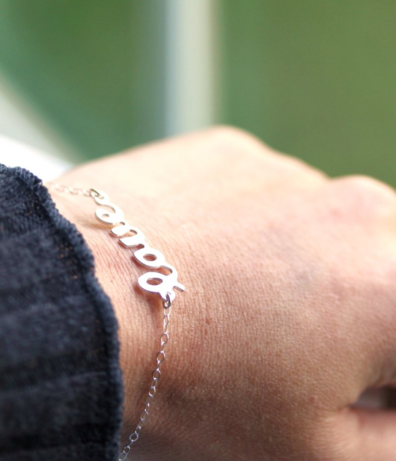 Sterling Silver Love Pendent Bracelet - Love Bracelet,Minimalistic,Love Jewelry,Gift for her,Gift for girlfriend,Gift for Wife,Gift for Mom