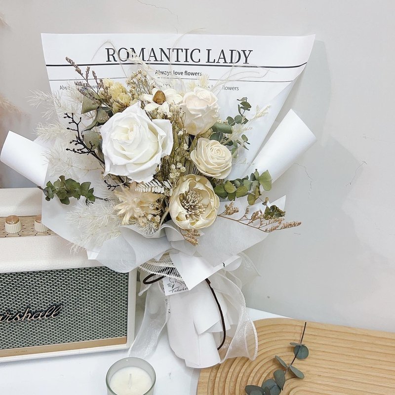 天使白玫瑰花束 永生花 乾燥花 生日 告白 畢業 情人節 附提袋 - 乾燥花/永生花 - 植物.花 白色