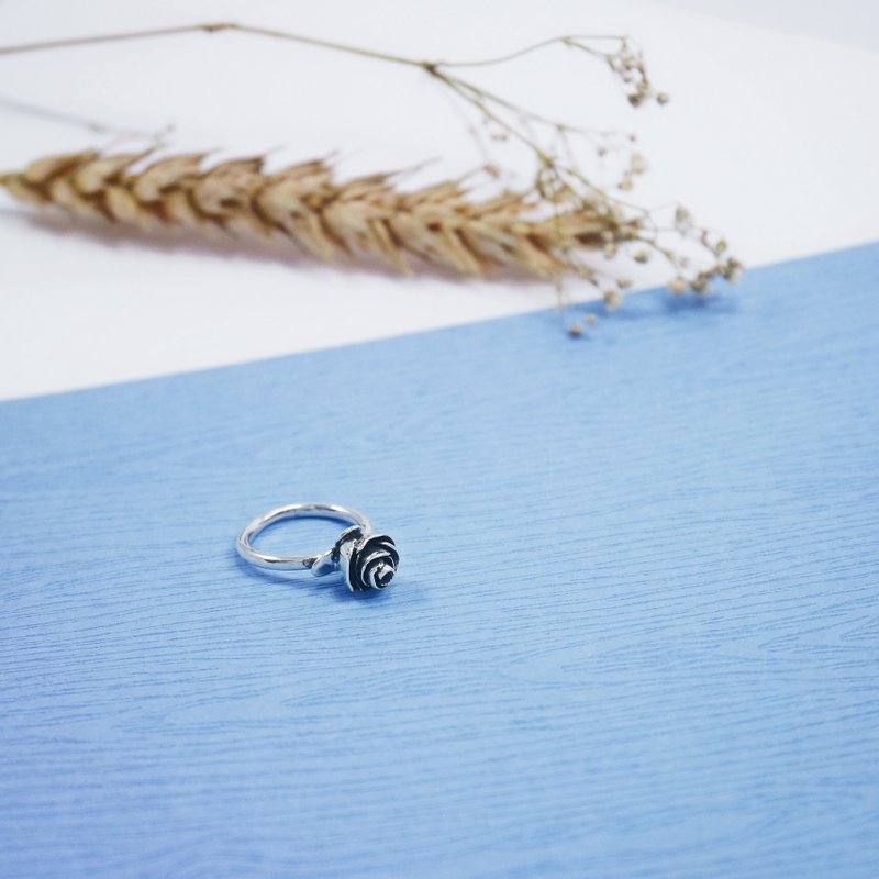 典雅玫瑰戒指 - 戒指 - 純銀 銀色