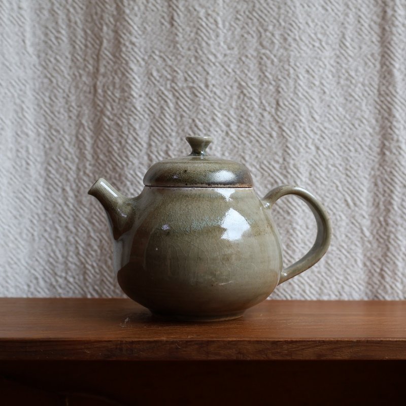 亮碧玉 柴燒陶手工茶壺 - 茶壺/茶杯/茶具 - 陶 綠色