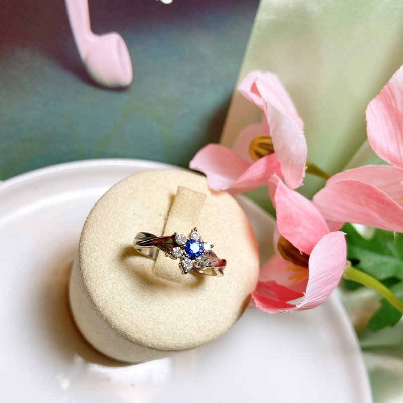 【西洋古董飾品】11 璀璨光澤海洋藍星星柔美扭轉鑽 戒指 - 戒指 - 貴金屬 藍色