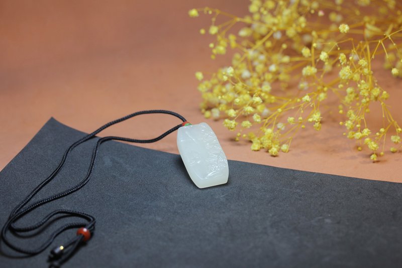 山水吊牌 高山流水 小徑人家 繁華過後向往的生活 天然金絲玉項鏈 - 項鍊 - 玉石 白色