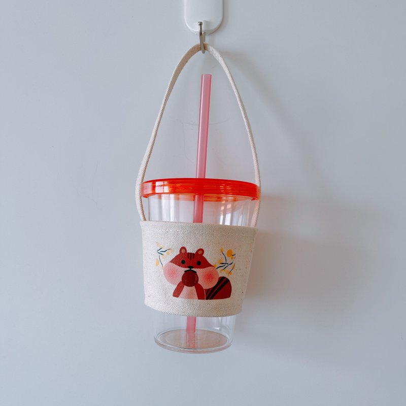 松鼠 手繪環保杯袋 - 飲料提袋/杯套 - 其他人造纖維 白色