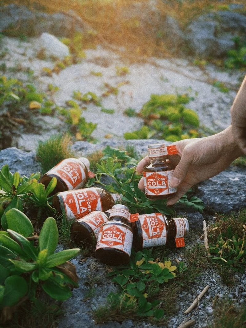 TOBA TOBA COLA 手工釀製可樂糖漿 中瓶兩瓶小瓶四瓶 - 果汁/蔬果汁 - 玻璃