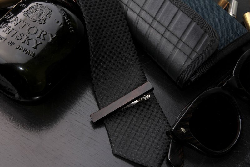 Macassar Tie clip