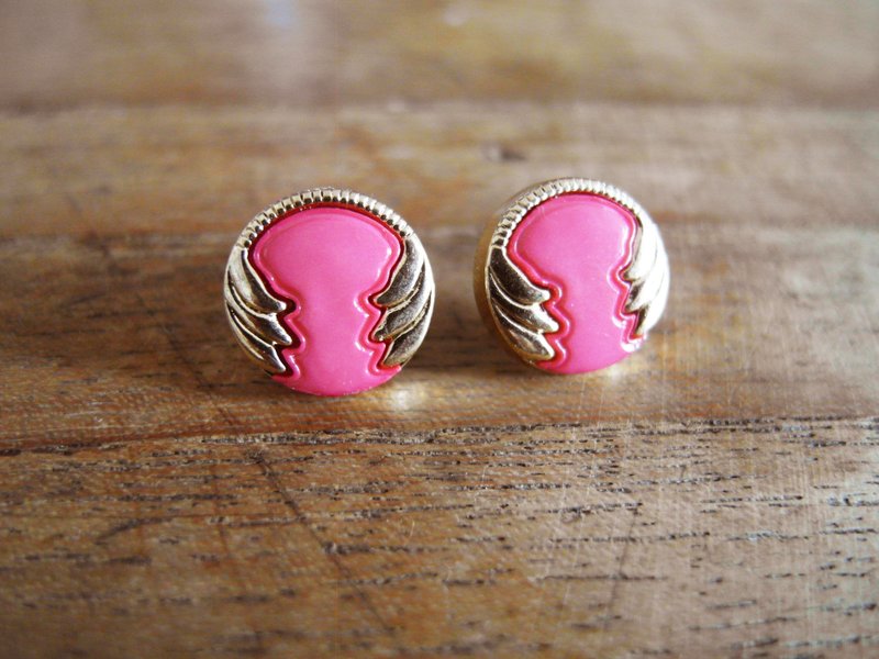 Time Travel【vintage handmade earrings:Me with pink hug】
