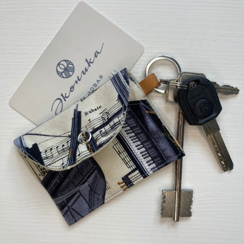 Card holder with button 9 cm x 6.5 cm - 名片夾/名片盒 - 棉.麻 黑色