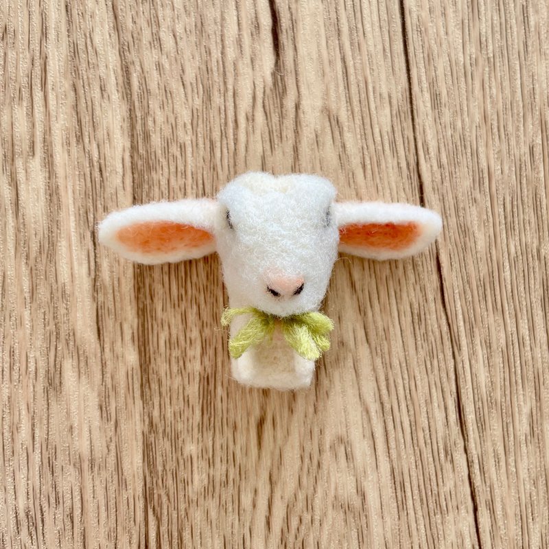 【vincentq137専用ページ】ヤギのブローチ - 胸針 - 羊毛 白色