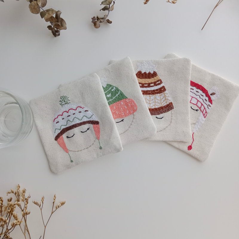 Bobble hat coaster set 4 PCS hand embroidered cotton fabric - 杯墊 - 棉.麻 白色
