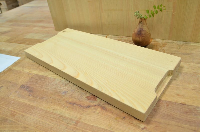 Wooden Tray just being a plate after cutting