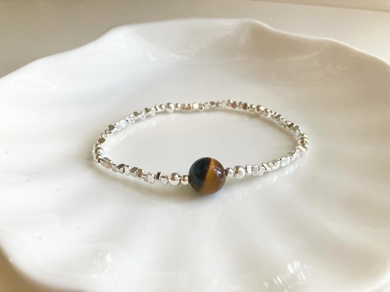 招財虎眼石單珠水晶手鍊 可替換其他水晶 加字母 單雙鏈設計 - 手鍊/手環 - 水晶