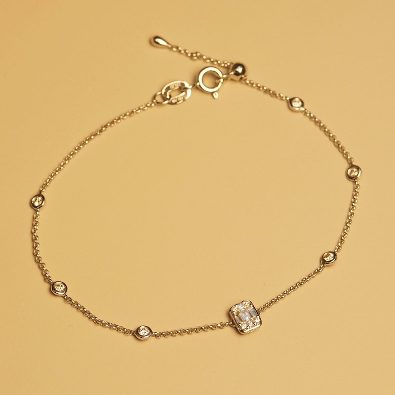 18K金長方形鑽石配邊框鑽石手鏈18K Gold Baguette Diamond with - 手鍊/手環 - 貴金屬