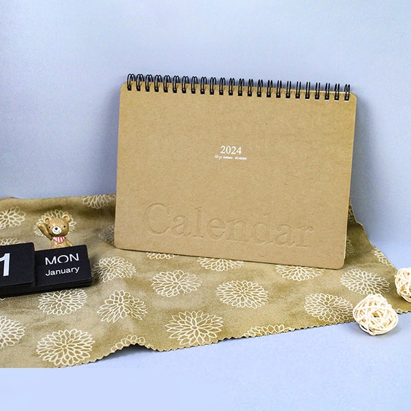 Chuyu  2024年A5/25K雙圈繪圖本月曆/塗鴉手記/筆記本式桌曆 - 日曆/月曆/年曆 - 紙 多色