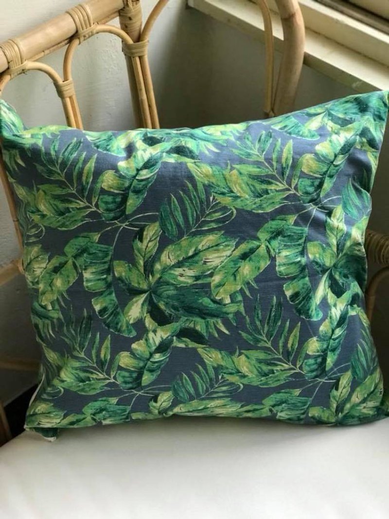 Oreta Life Grocery - Basket Brown Palm Leaf Pillow Case