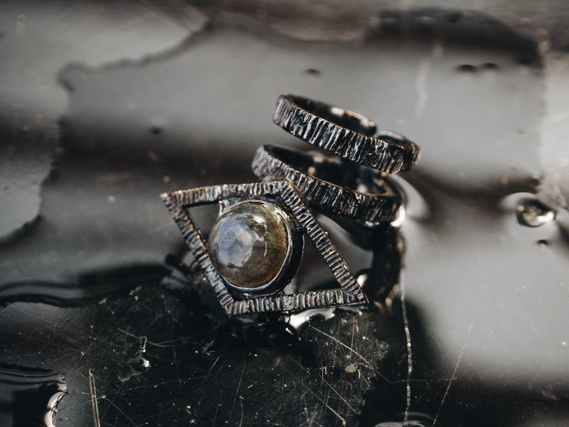 Ring LABRADORITE natural stone - THE SIGHT COLLECTION