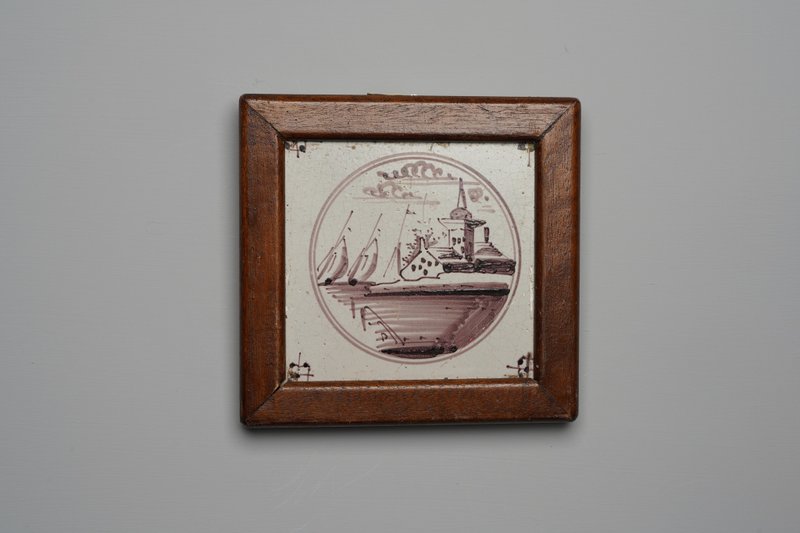 Manganese landscape in circle tile (T132)/ delft blue / hand-painted / Antiques