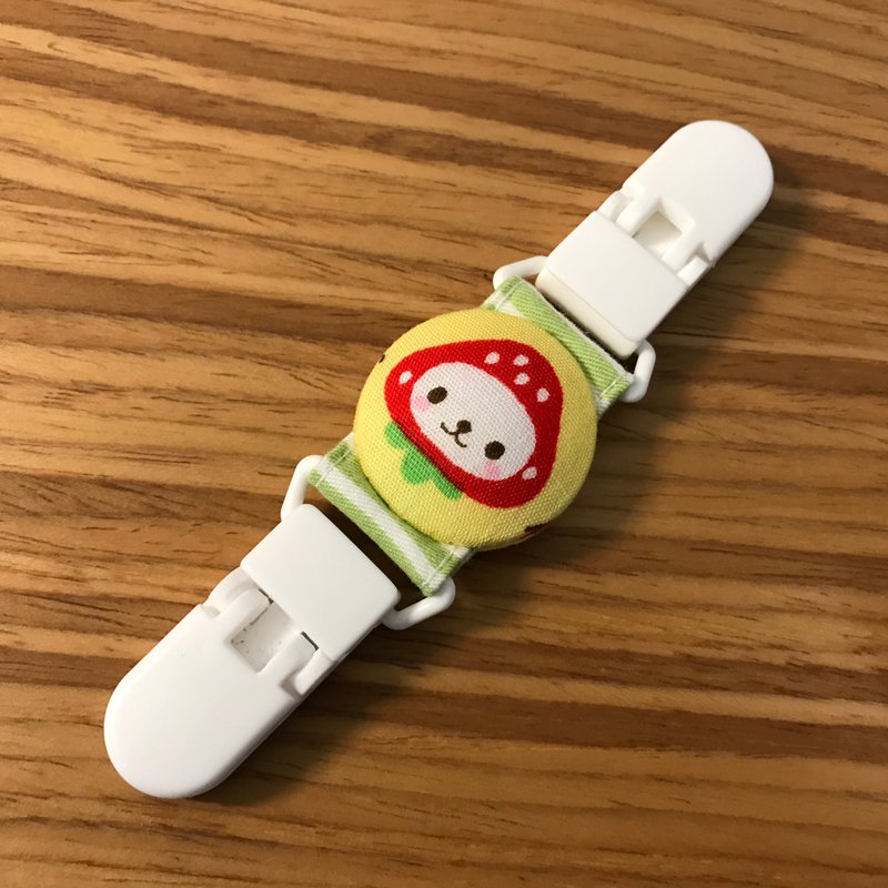 Small strawberry universal clip. Handkerchief clip