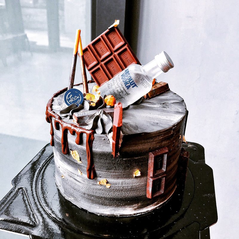 John walk drunk cake