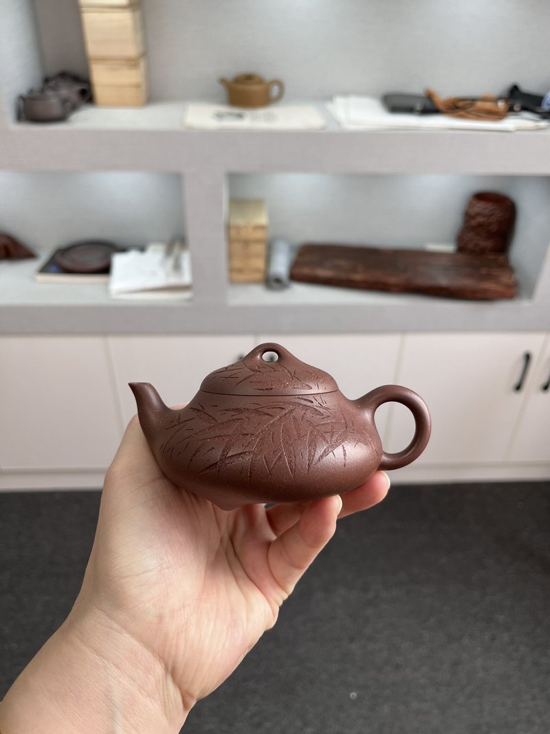 汉棠瓢 竹叶款 现货实拍 老紫泥 泥料正宗 水色润泽 三弯嘴微 - 茶壺/茶杯/茶具 - 陶 灰色