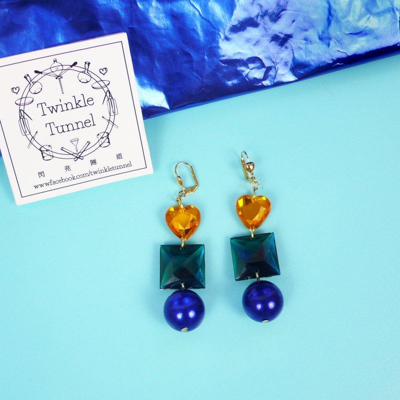 Color matching game earrings (yellow blue)