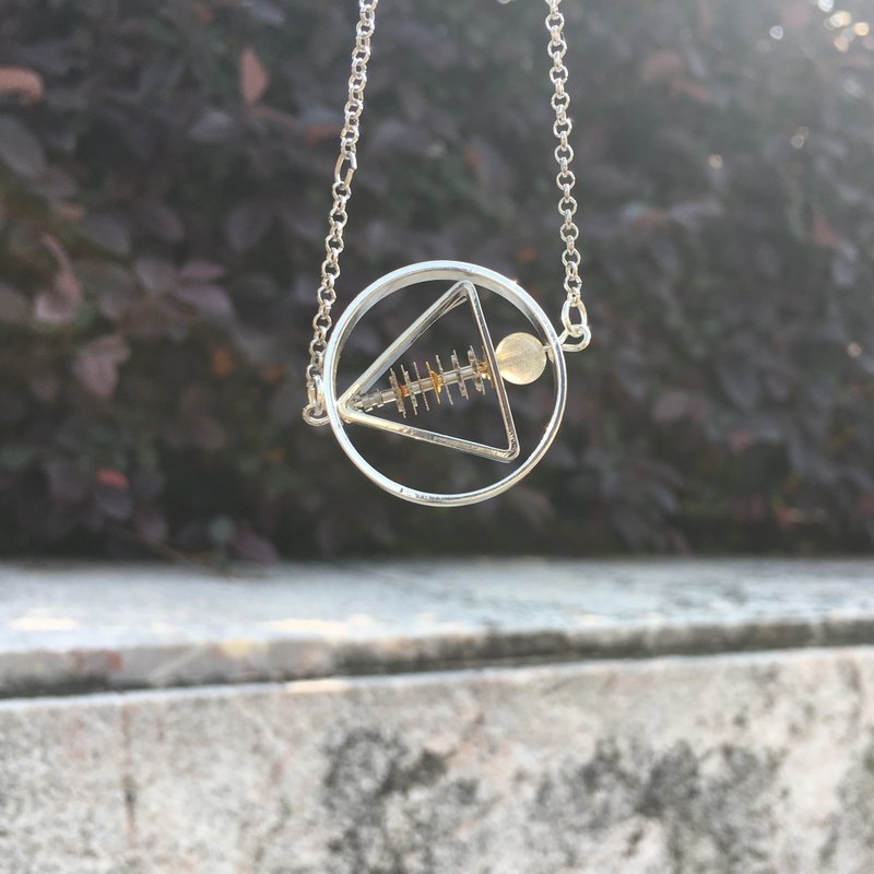 Frozen Time | Gear Necklace
