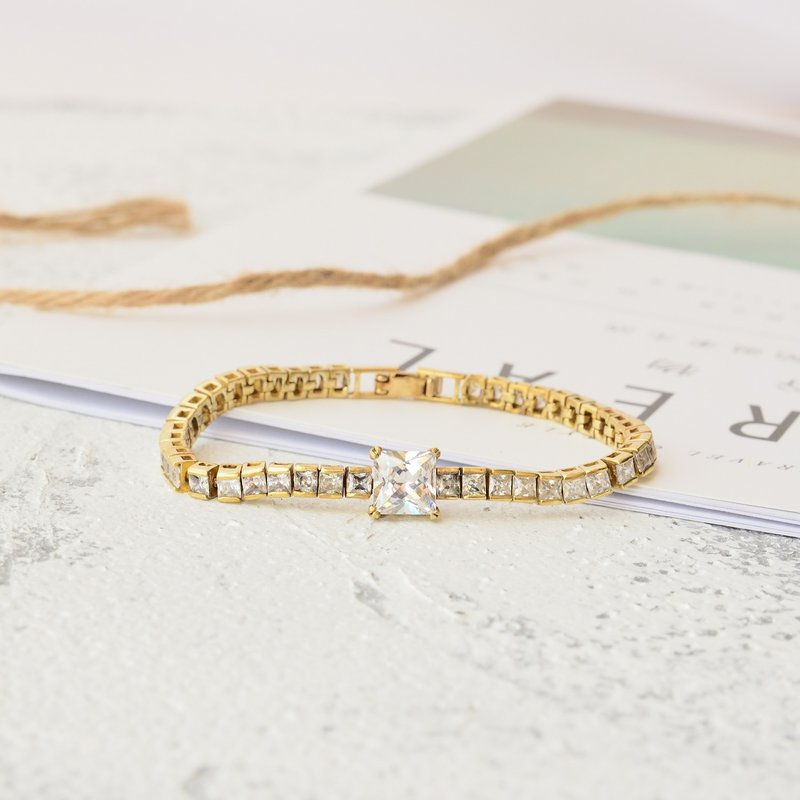 Retro handmade zircon brass bracelet square