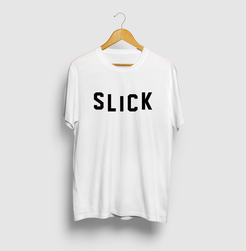 SLICK シンプルロゴTシャツ