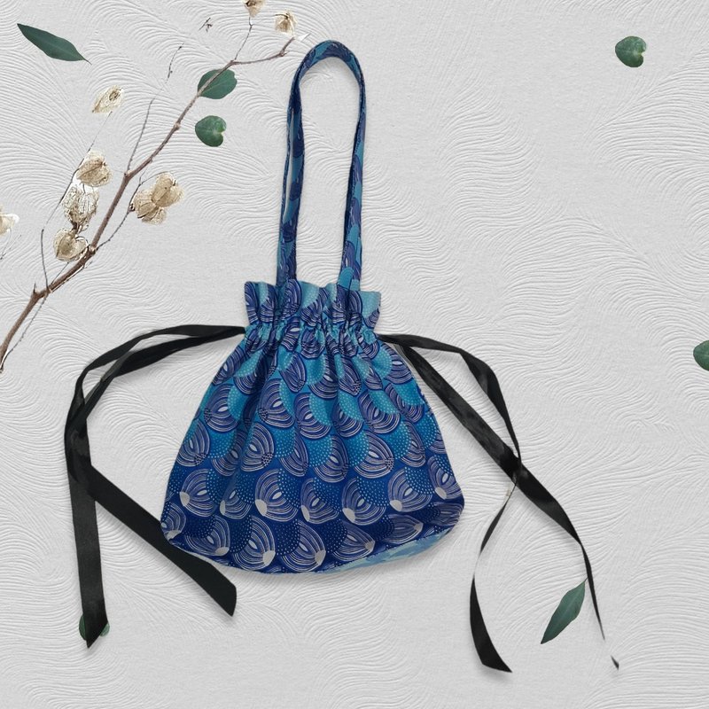 African print drawstring bag, shoulder bag, Ribbon drawstring bag Tote bag Gifts - 束口袋/束口背包/水桶包 - 棉.麻 藍色