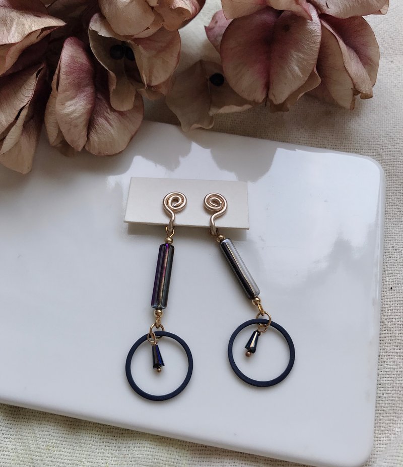 Painless Aluminum Wire Ear Clips - Gold Autumn Leaves