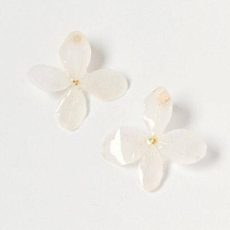 Hydrangea long pierced earrings*White*
