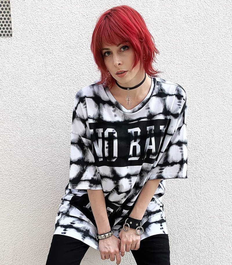 タイダイビッグTシャツ/ブラック/ホワイト/Fサイズ/hellcatpunks/hcp-t-0124 - 女 T 恤 - 棉.麻 黑色