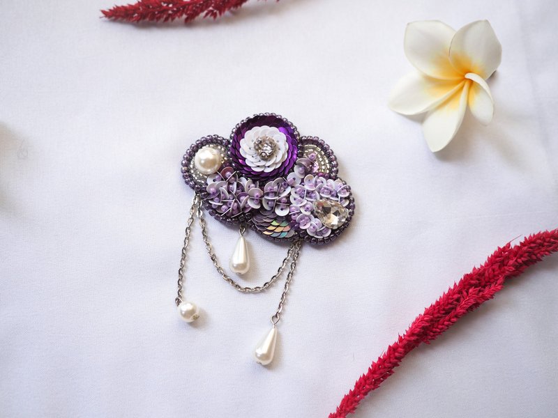 Purple cloud brooch with teardrop beads,Embroidery brooch, Cloud pin