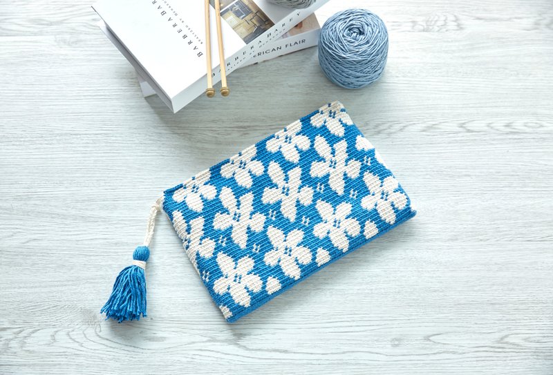 Flower clutch bag