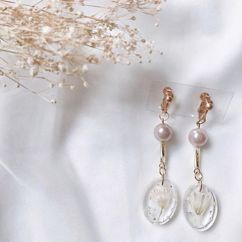 Admiring Heart Dry Flowers Handmade Earrings Ear Clips/Auricular Needles