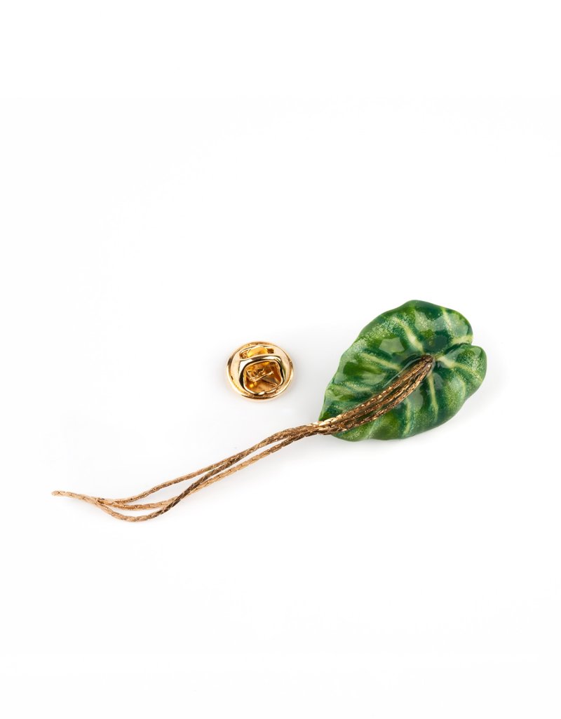 BIG GREEN LEAF PIN
