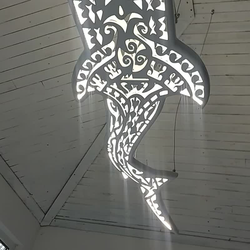 Handcrafted unique Whale Shark ceiling chandelier - 燈具/燈飾 - 木頭 白色