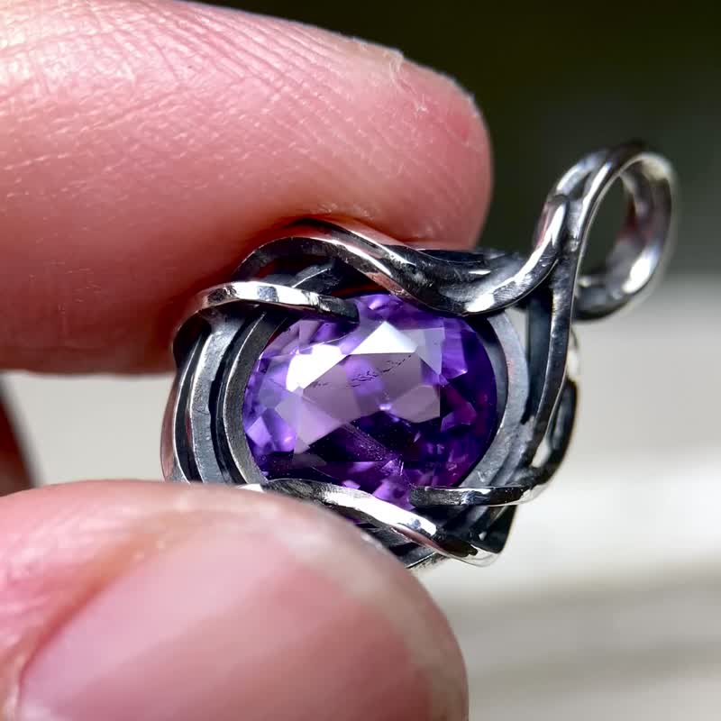 天然礦石 / 寶瓶紫羅蘭  / 紫水晶 / 有內含物 / 純銀飾品 - 項鍊 - 水晶 紫色