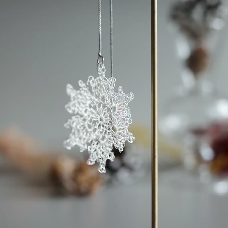 雪之花 – 金屬鉤織滑動鍊條耳環 銀色 - 耳環/耳夾/耳骨夾 - 其他金屬 銀色