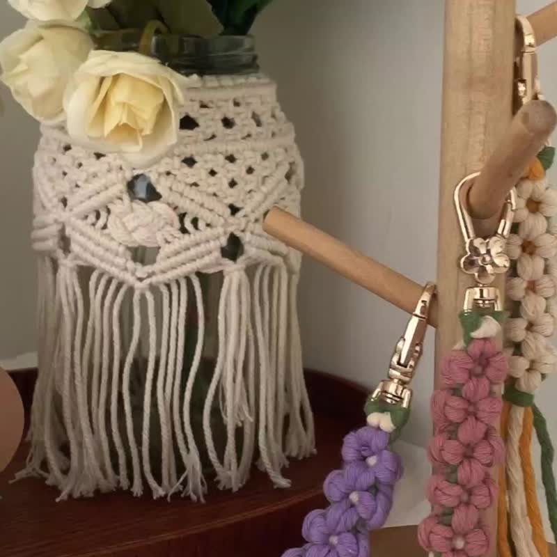 [DIY KIT] Macrame woven small flower key ring material package l multi-color beginner full video teaching - Knitting, Embroidery, Felted Wool & Sewing - Cotton & Hemp White